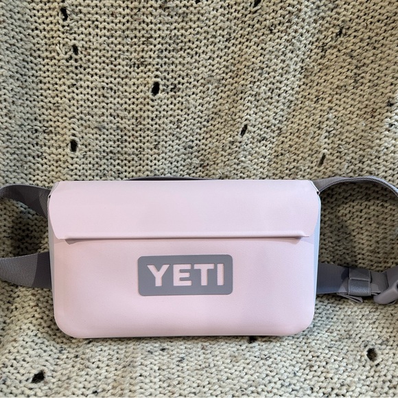 YETI Sidekick 1L Cherry Blossom - Picture 1 of 4